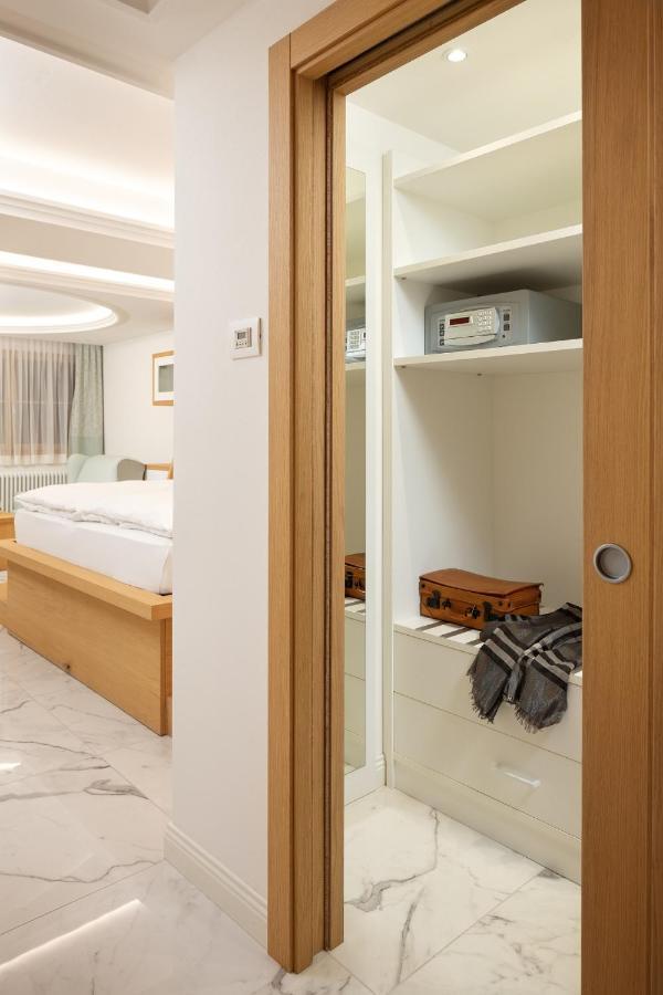 Hotel Pareda Каназей Екстериор снимка