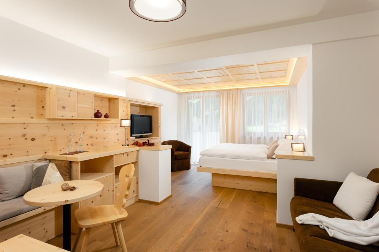 Hotel Pareda Каназей Екстериор снимка