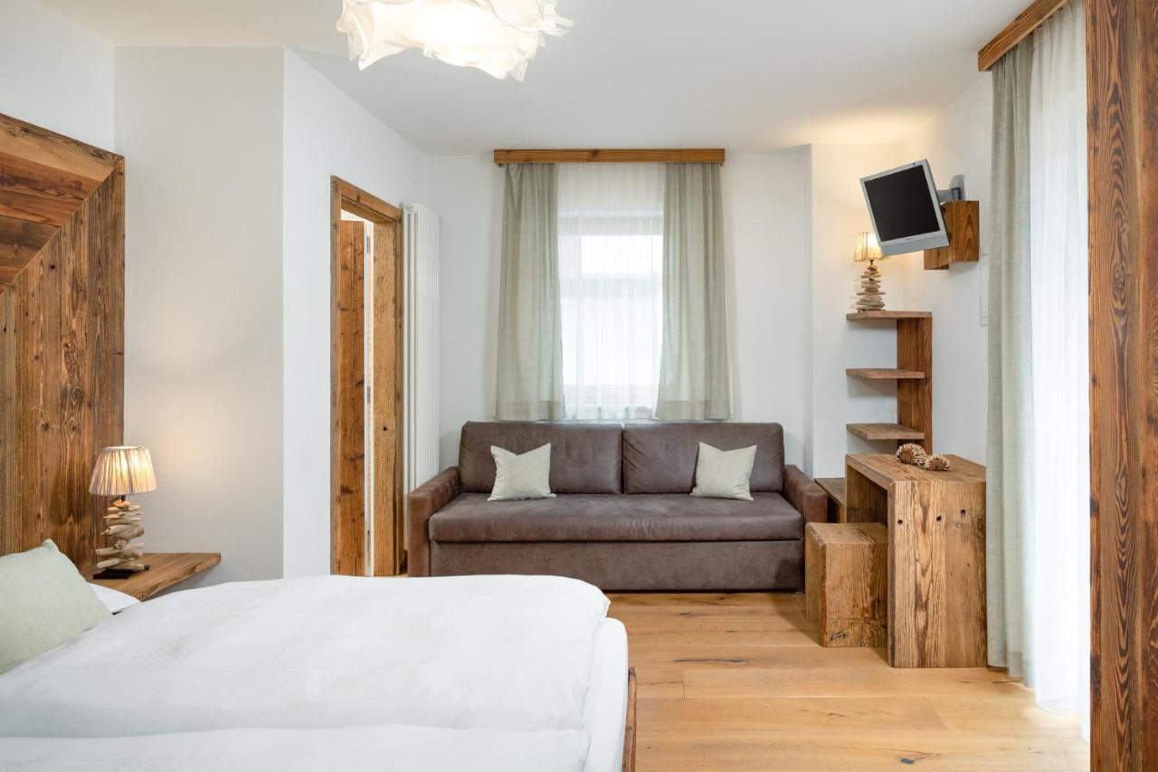 Hotel Pareda Каназей Екстериор снимка