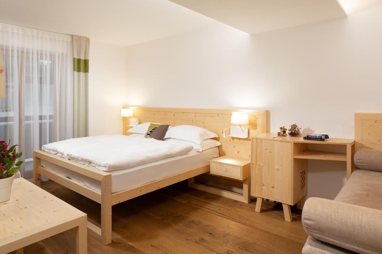 Hotel Pareda Каназей Екстериор снимка