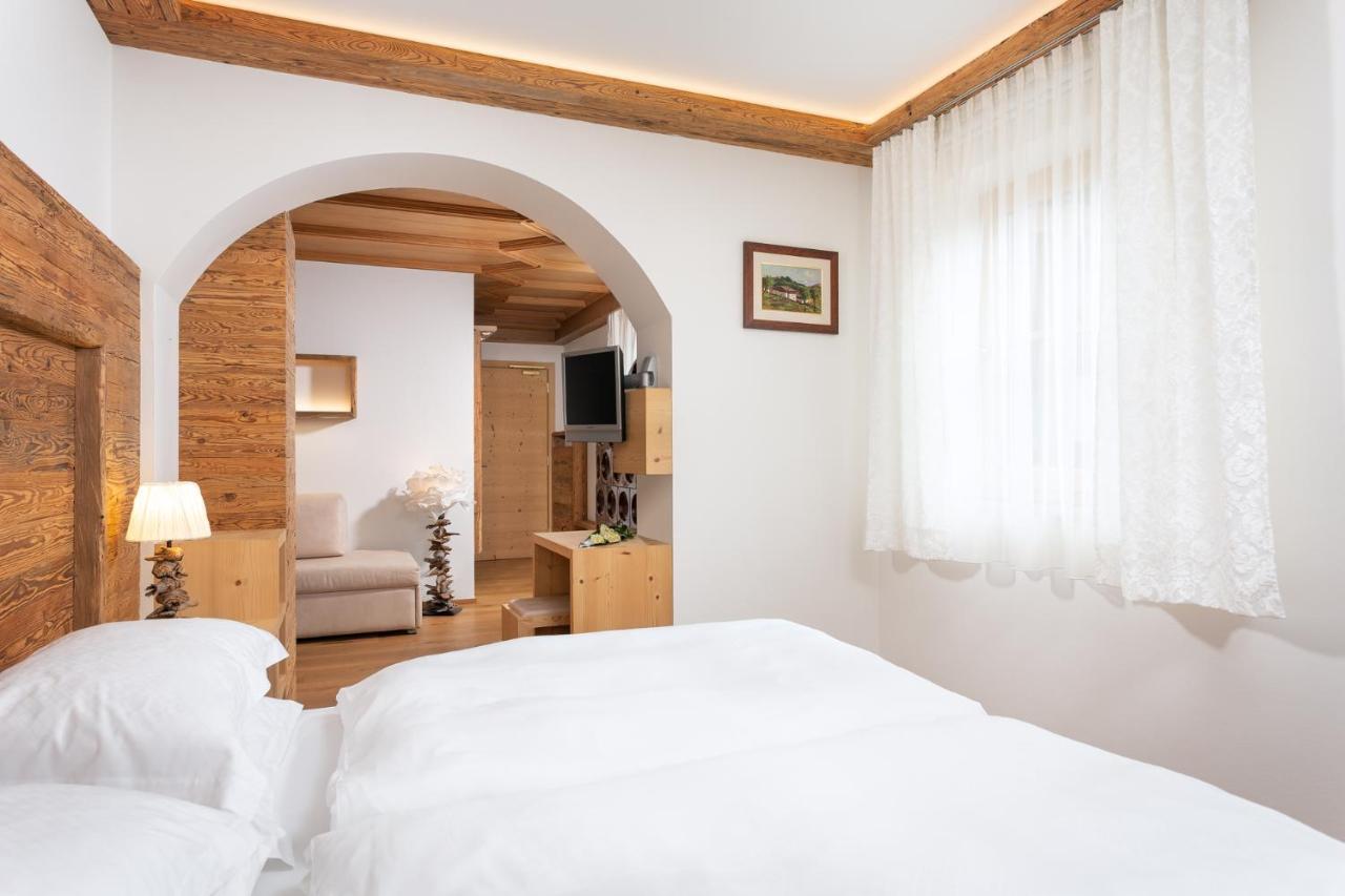 Hotel Pareda Каназей Екстериор снимка