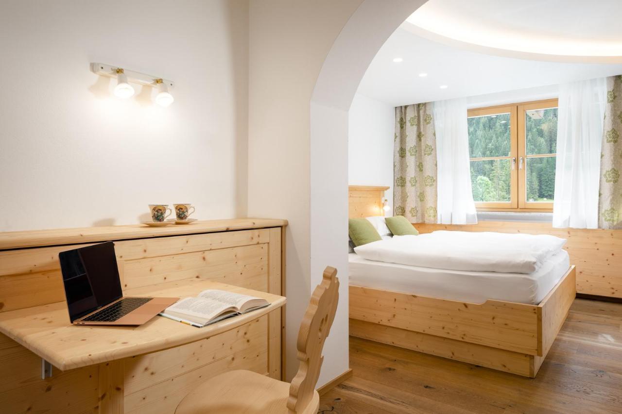Hotel Pareda Каназей Екстериор снимка