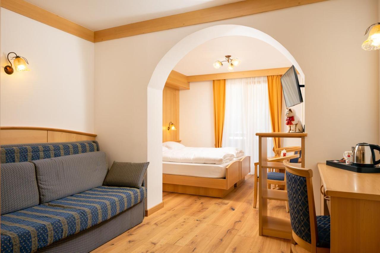 Hotel Pareda Каназей Екстериор снимка