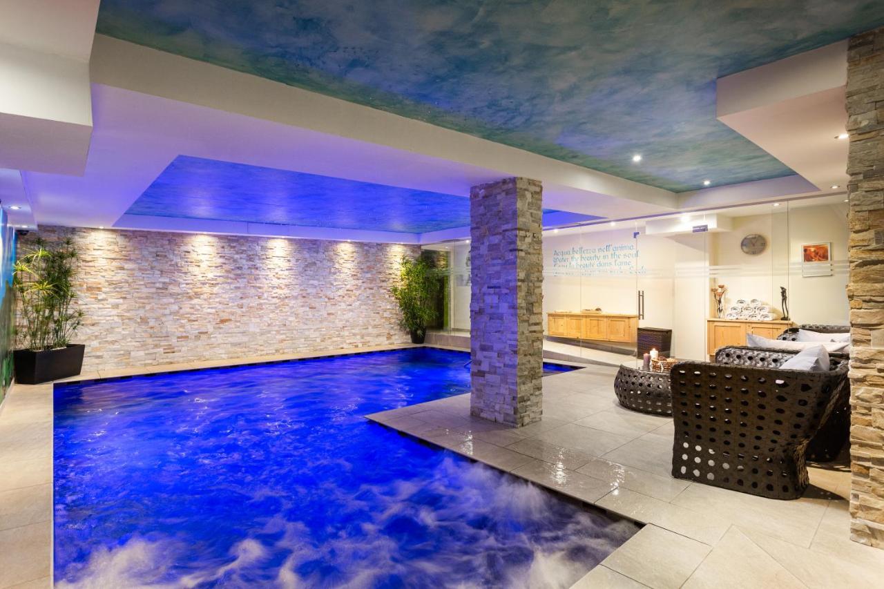 Hotel Pareda Каназей Екстериор снимка